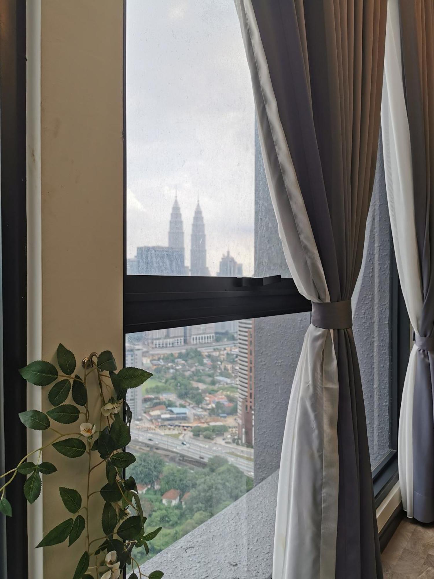 كوالالمبور Expressionz Designer Suites Host By Aurora Premium Stay المظهر الخارجي الصورة